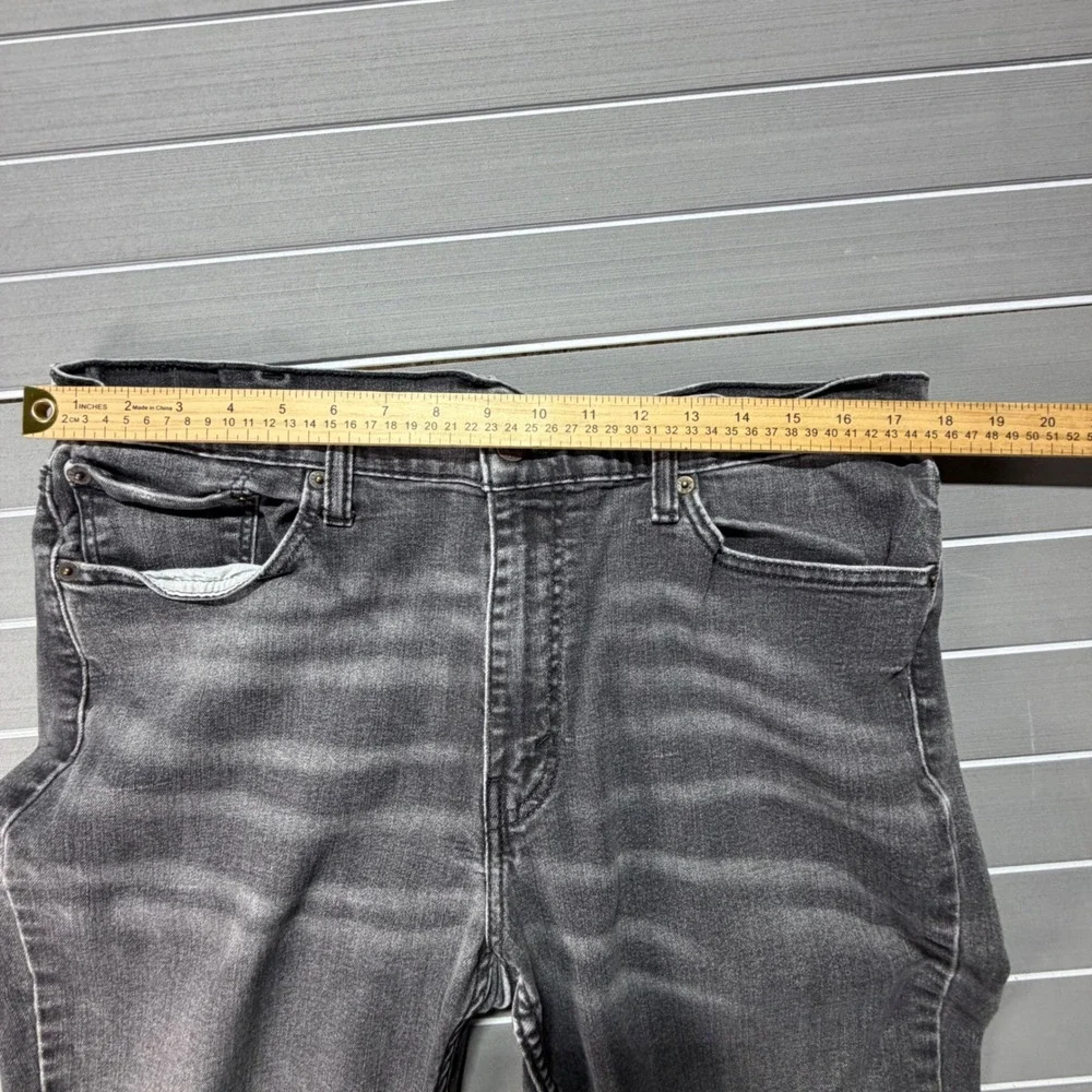 Levis 511 Slim Fit Jeans Mens 38x32 Faded Black WaterLess Denim 04511-3096